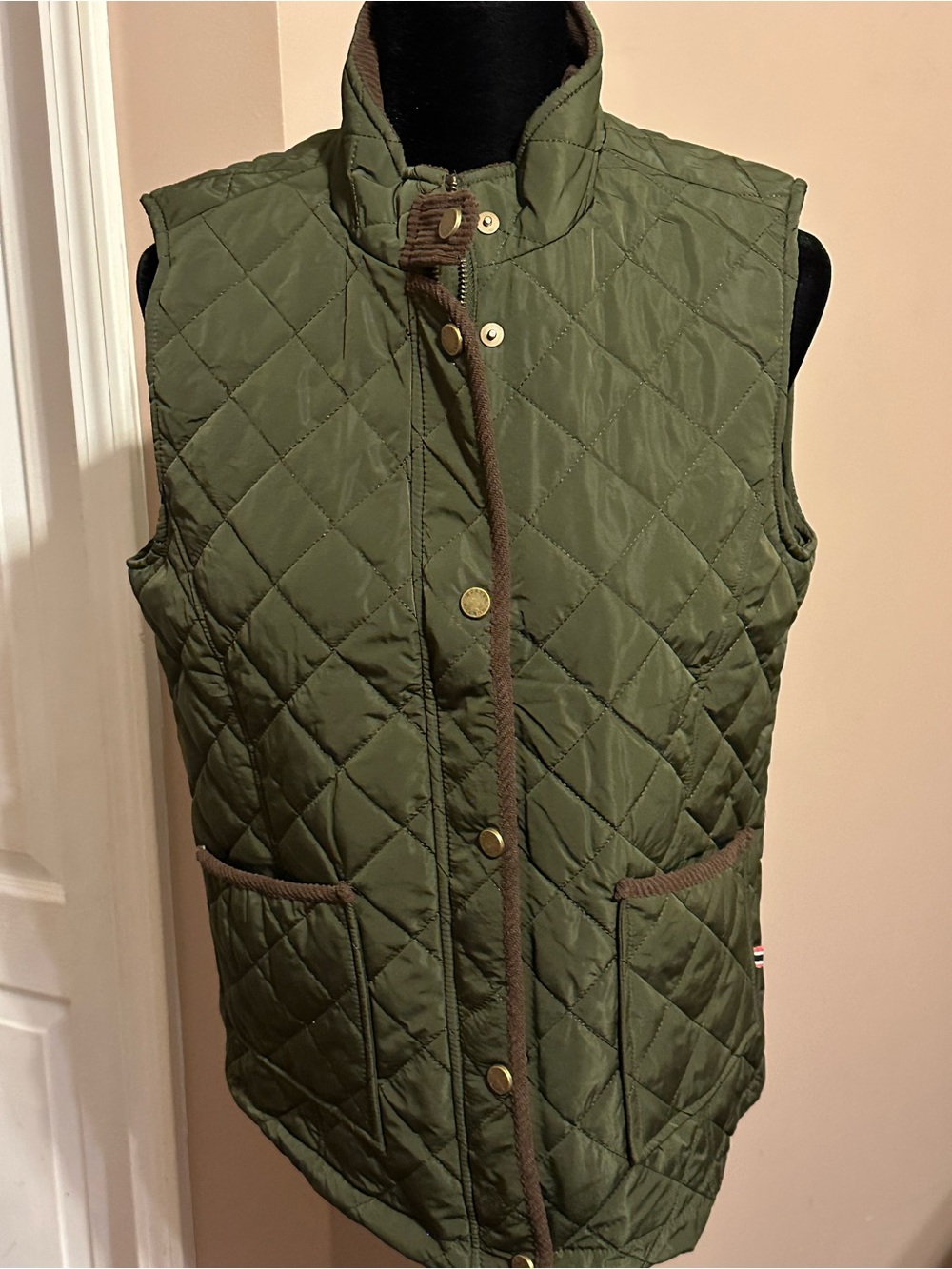 Hunter Olive Green Quilted Vest with Contrast Trim